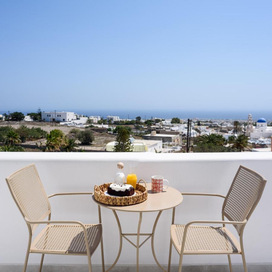 Seaview Apartment Фира Екстериор снимка
