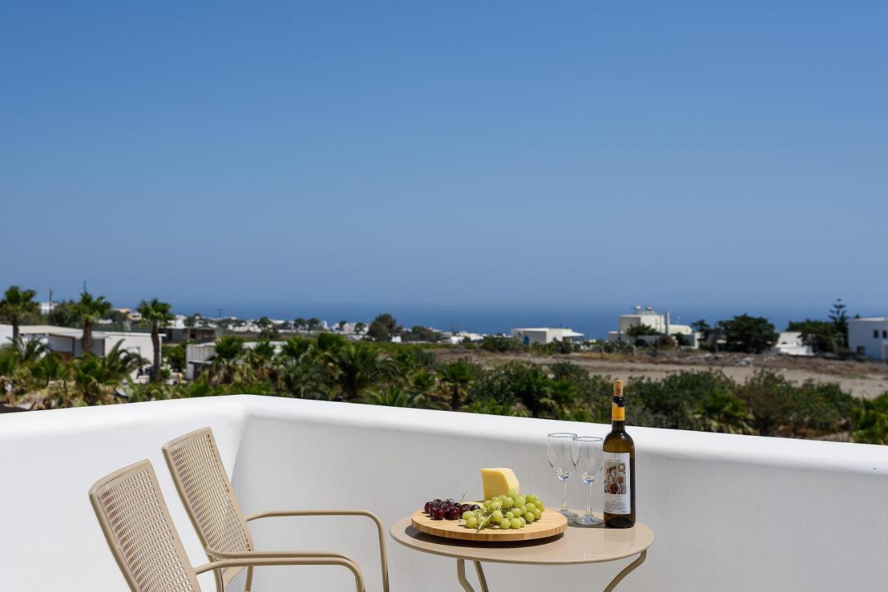 Seaview Apartment Фира Екстериор снимка