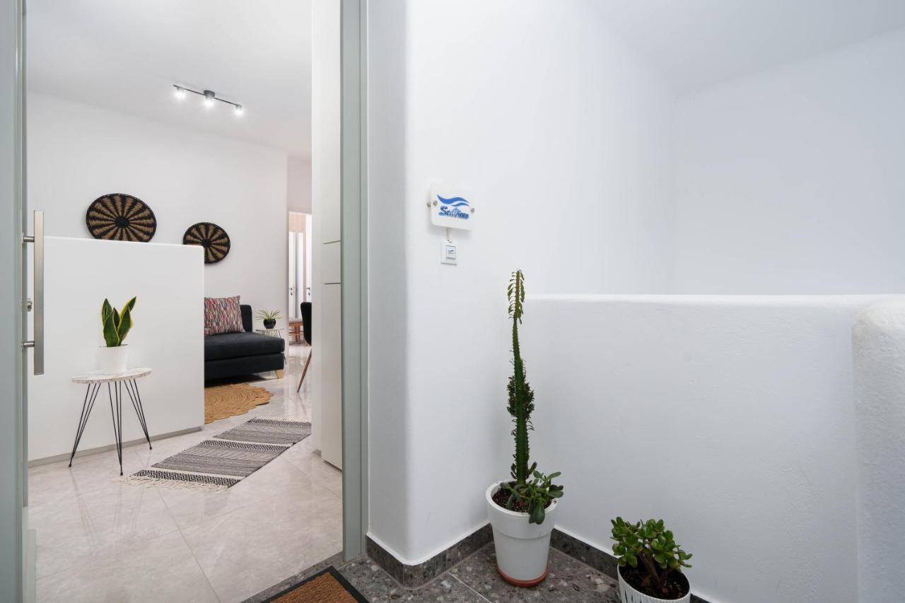Seaview Apartment Фира Екстериор снимка